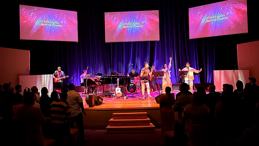 Grupo de Alabanza de Global Ministries